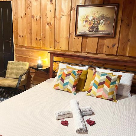 Cosy Apartment In Family Compound Turany 外观 照片
